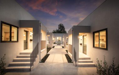 2016 vista del mar - a bungalow multifamily complex in Hollywood