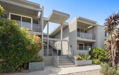 8638 cashio - front of apartment building